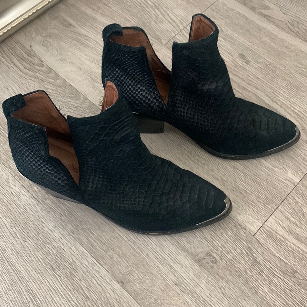 Black Jeffrey Campbell booties